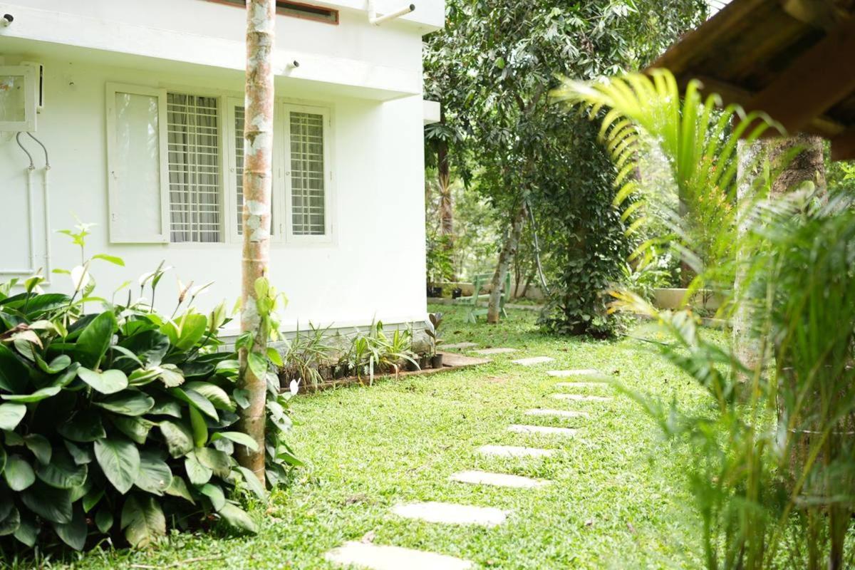 Pool Villa - The Humming Trees, Pala Lalam Екстер'єр фото